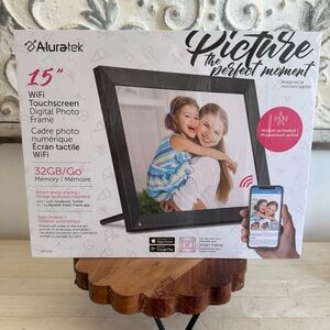 Black Digital Photo Frame